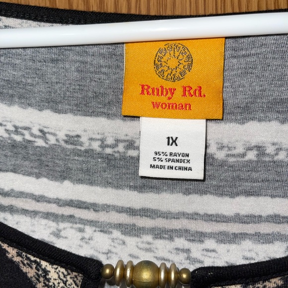 Ruby Rd Blouse - Picture 2 of 3